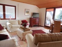 Exklusive Ferienwohnung mit Loggia am Waldrand