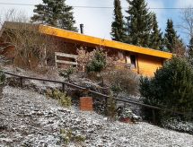 Vrijstaand vakantiehuis met open haard en overdekt terras in Sauerland - thumbnail 1