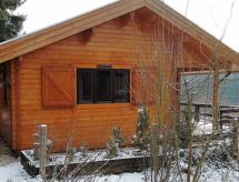 Vrijstaand vakantiehuis met open haard en overdekt terras in Sauerland - thumbnail 3