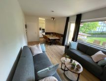 Ruim 6-persoons appartement in Schwalefeld met tuin, terras & biljart - thumbnail 4