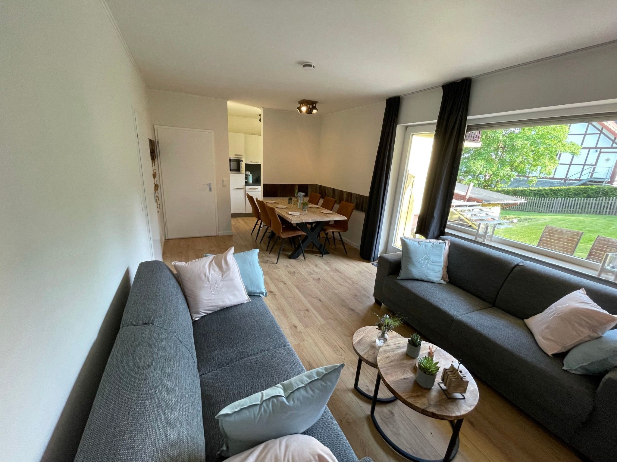 Renovierte Wohnung in Schwalefeld mit Garten, Terrasse und Grill