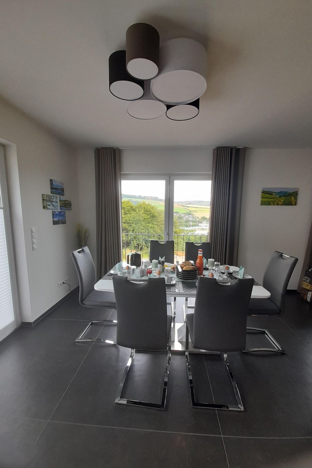 Familienjuwel am Diemelsee-Drinnen