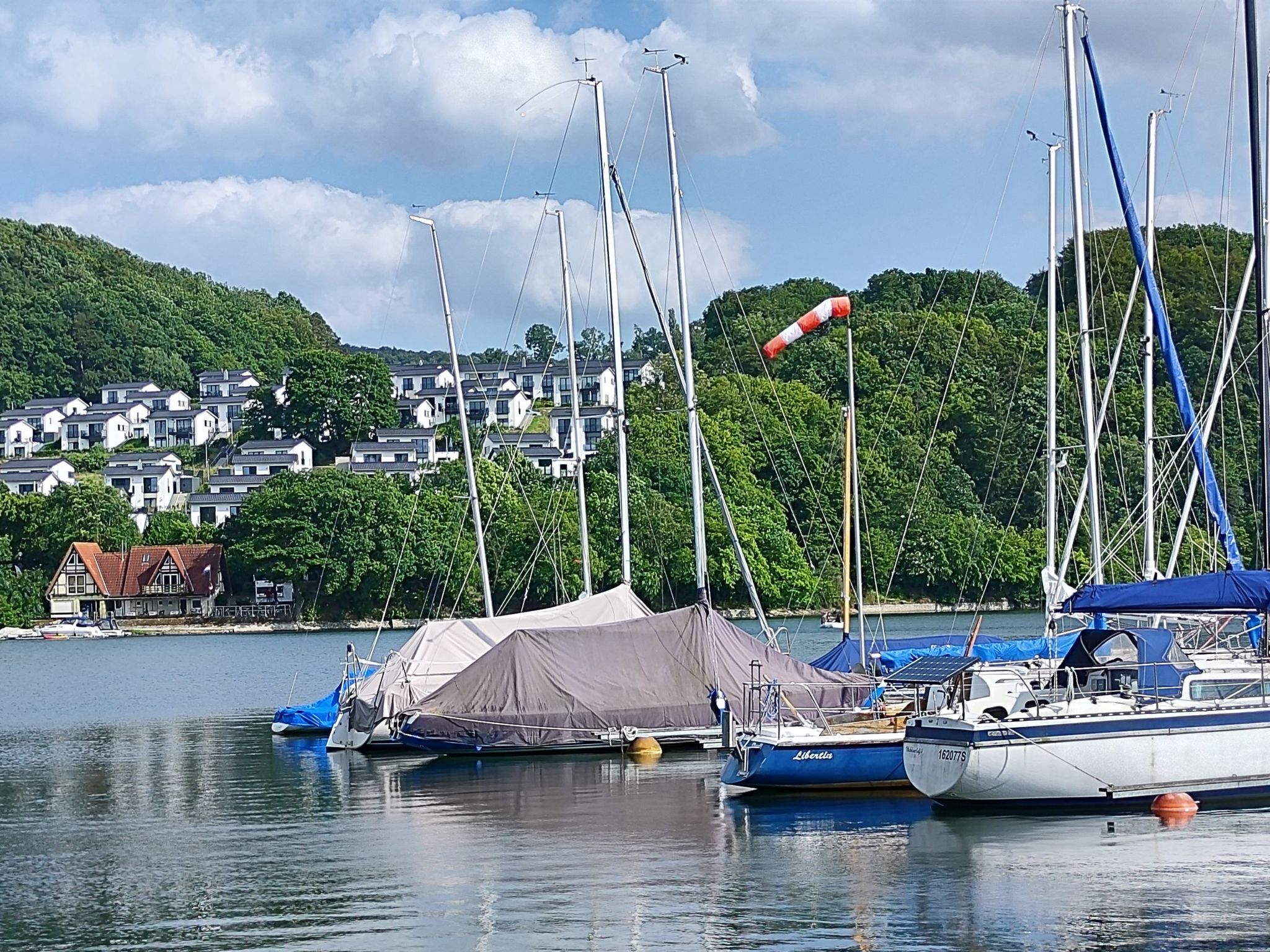 Chalet am Diemelsee-Image-tags.info