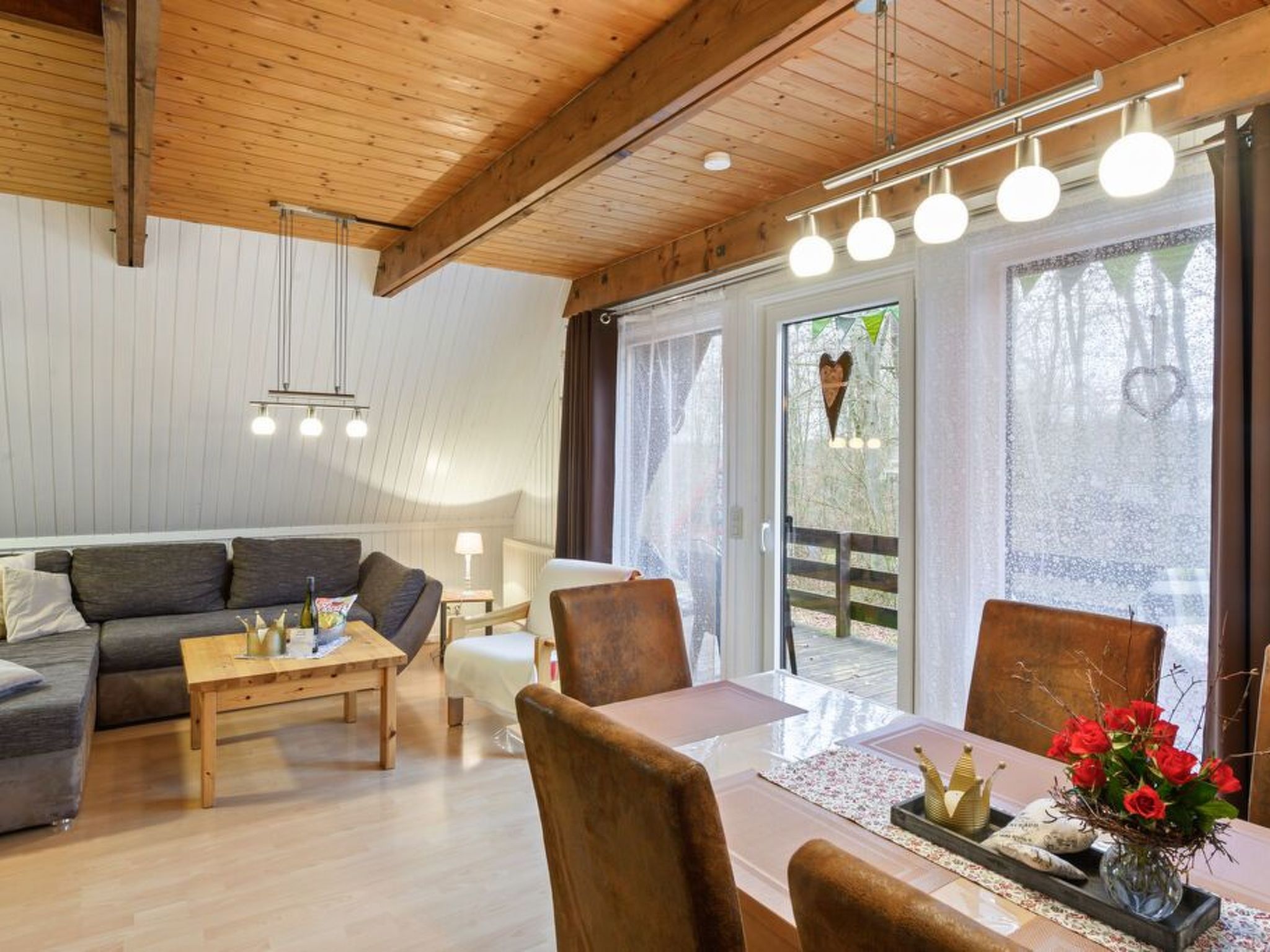 Schönes Ferienhaus am Twistesee-Binnen