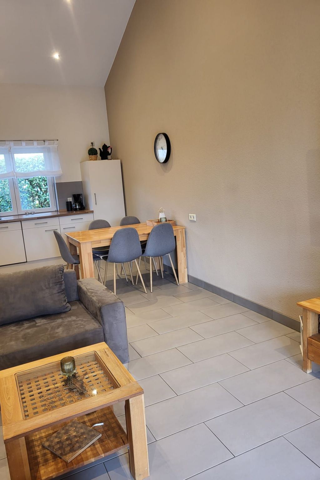 Für sieben Personen-Drinnen