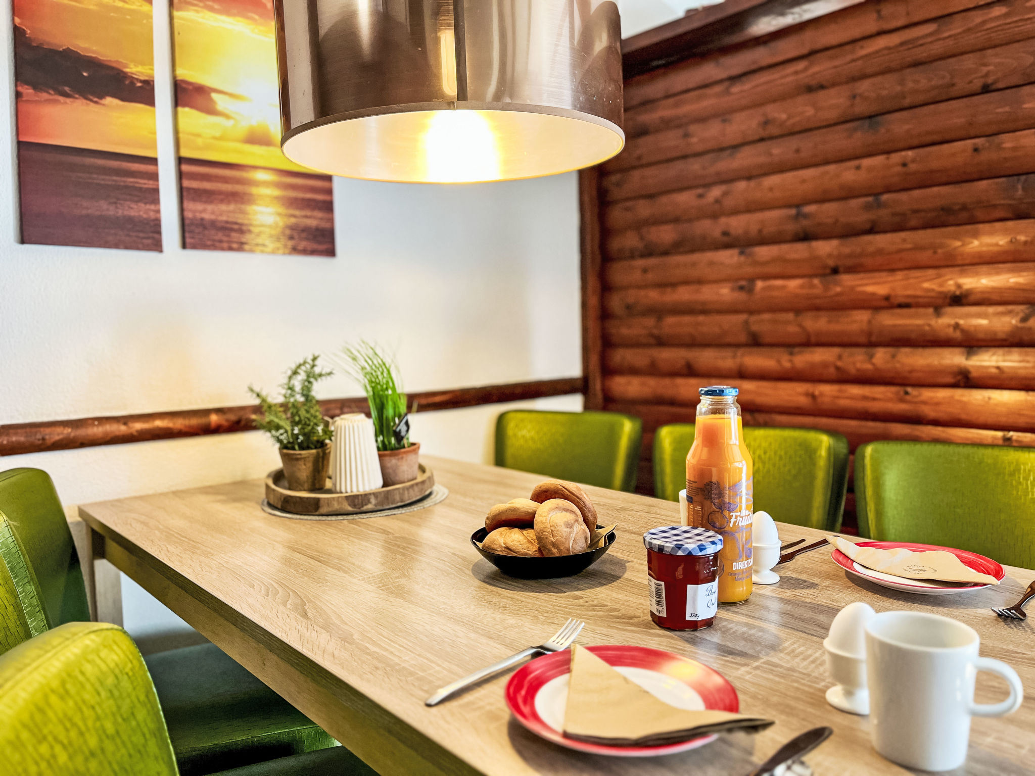 Kitchen / Dining Room