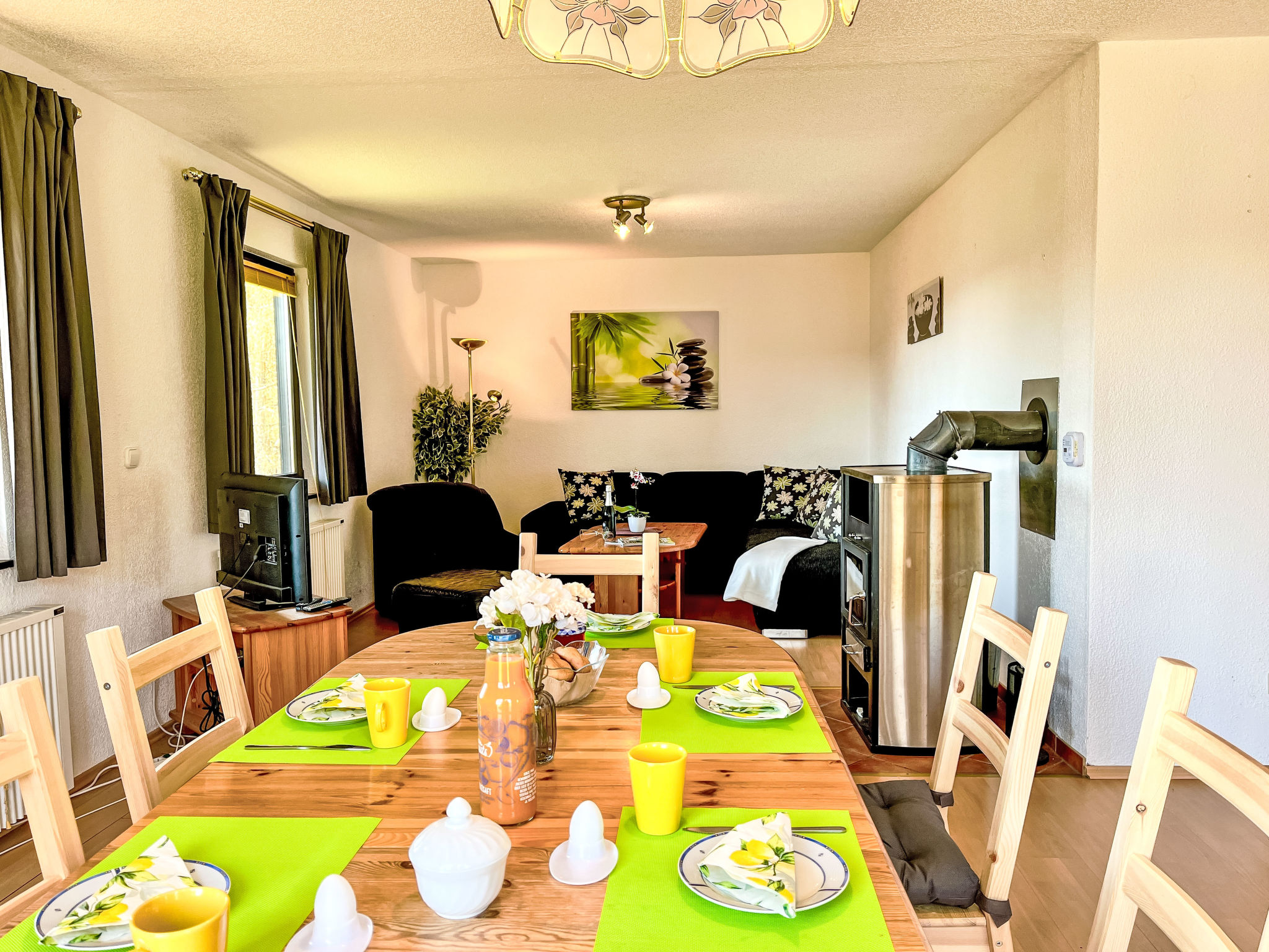 Kitchen / Dining Room