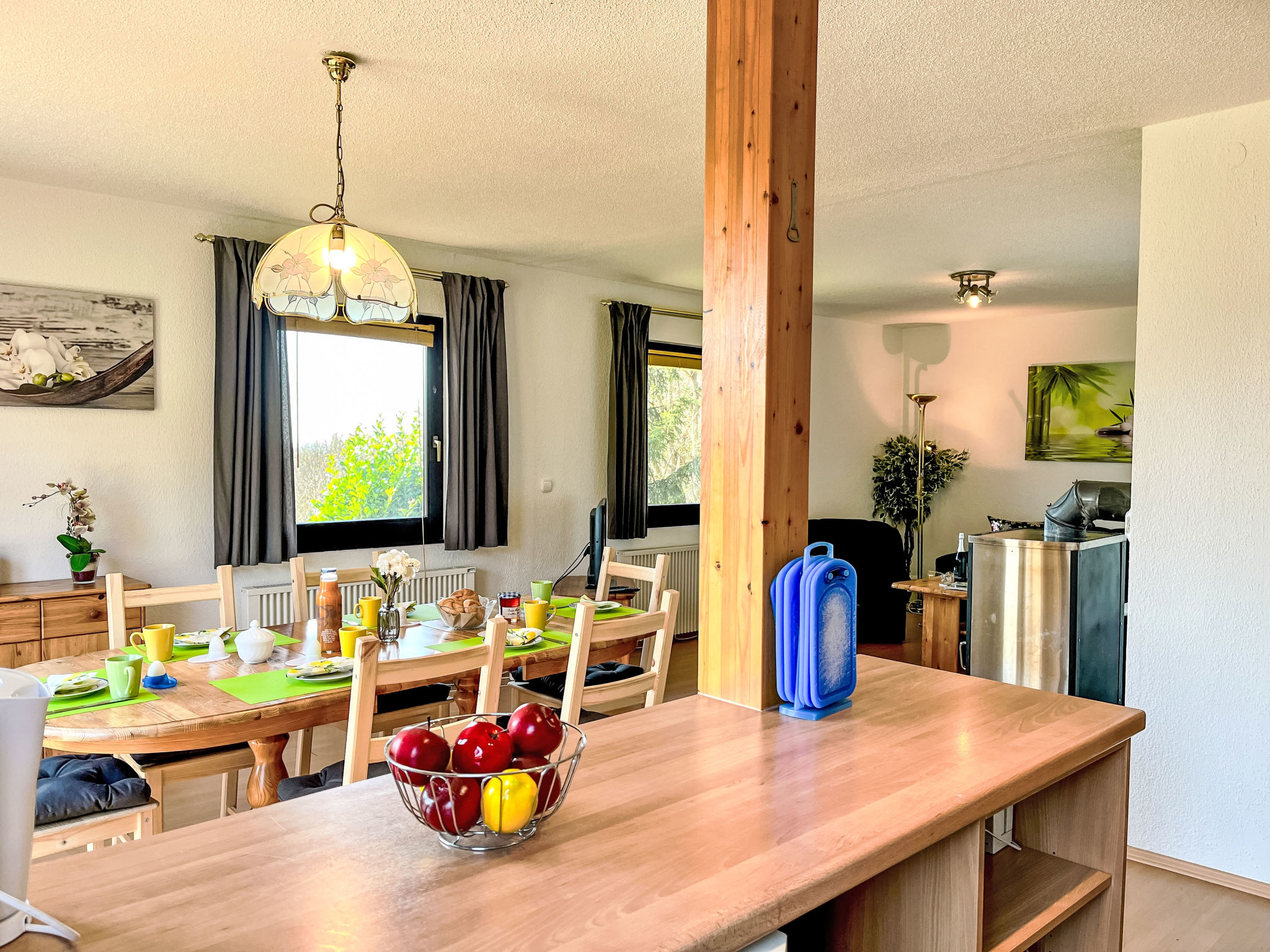 Kitchen / Dining Room