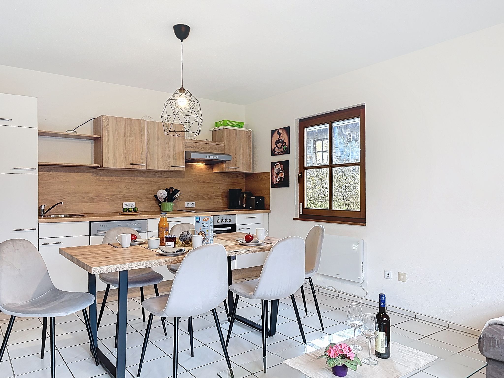 Kitchen / Dining Room