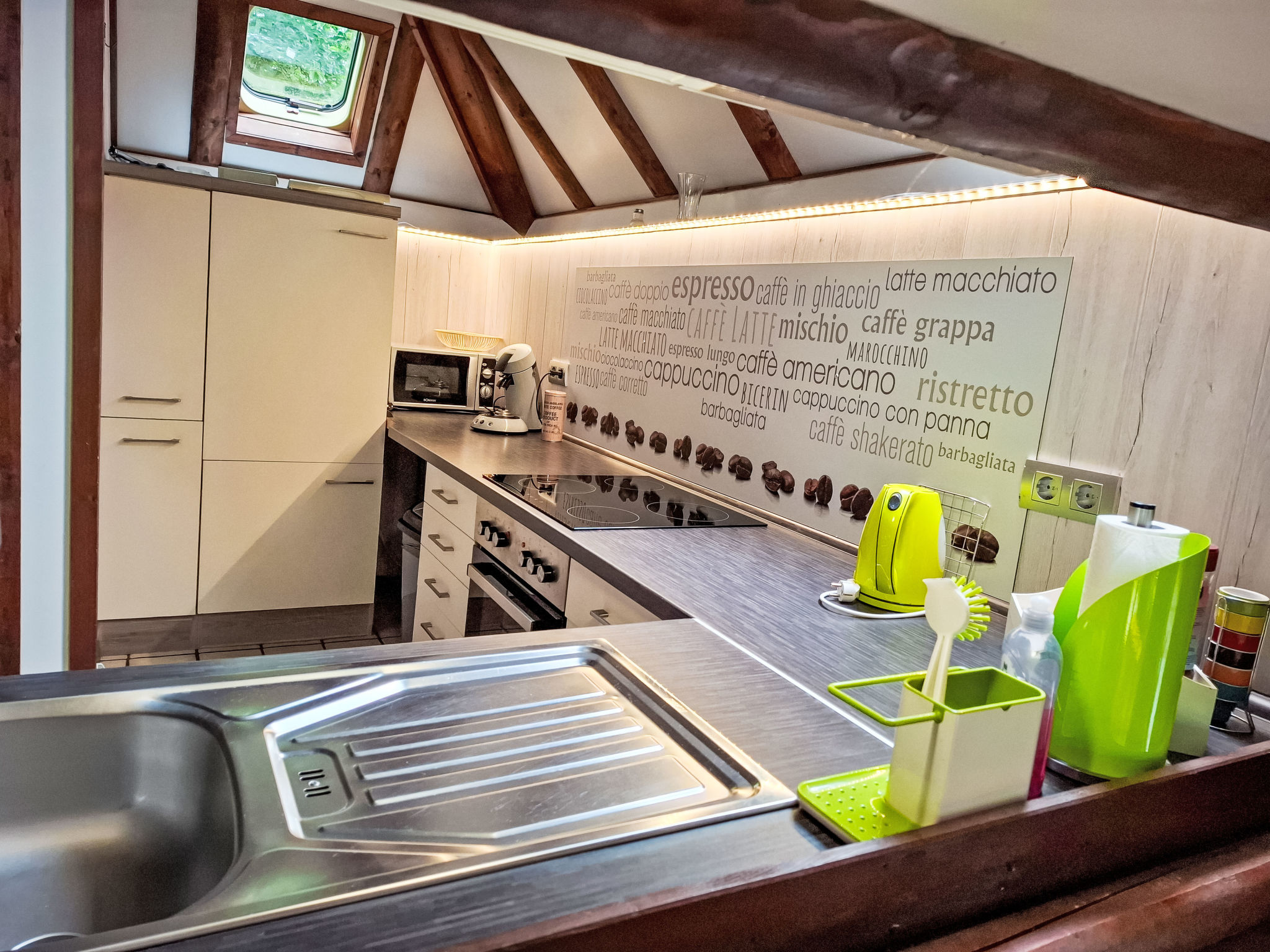 Kitchen / Dining Room