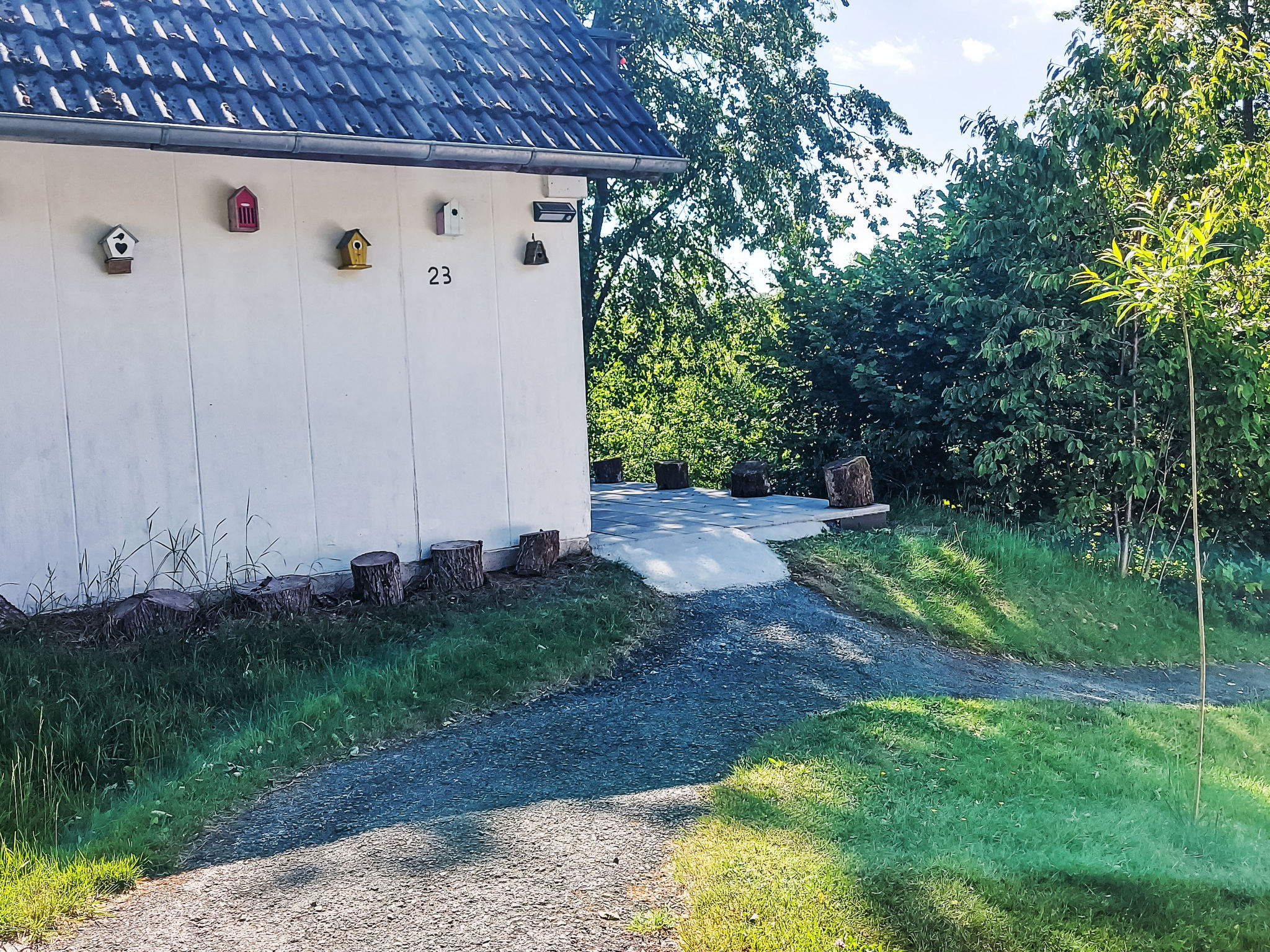 Woodys- Waldhütte-Buiten