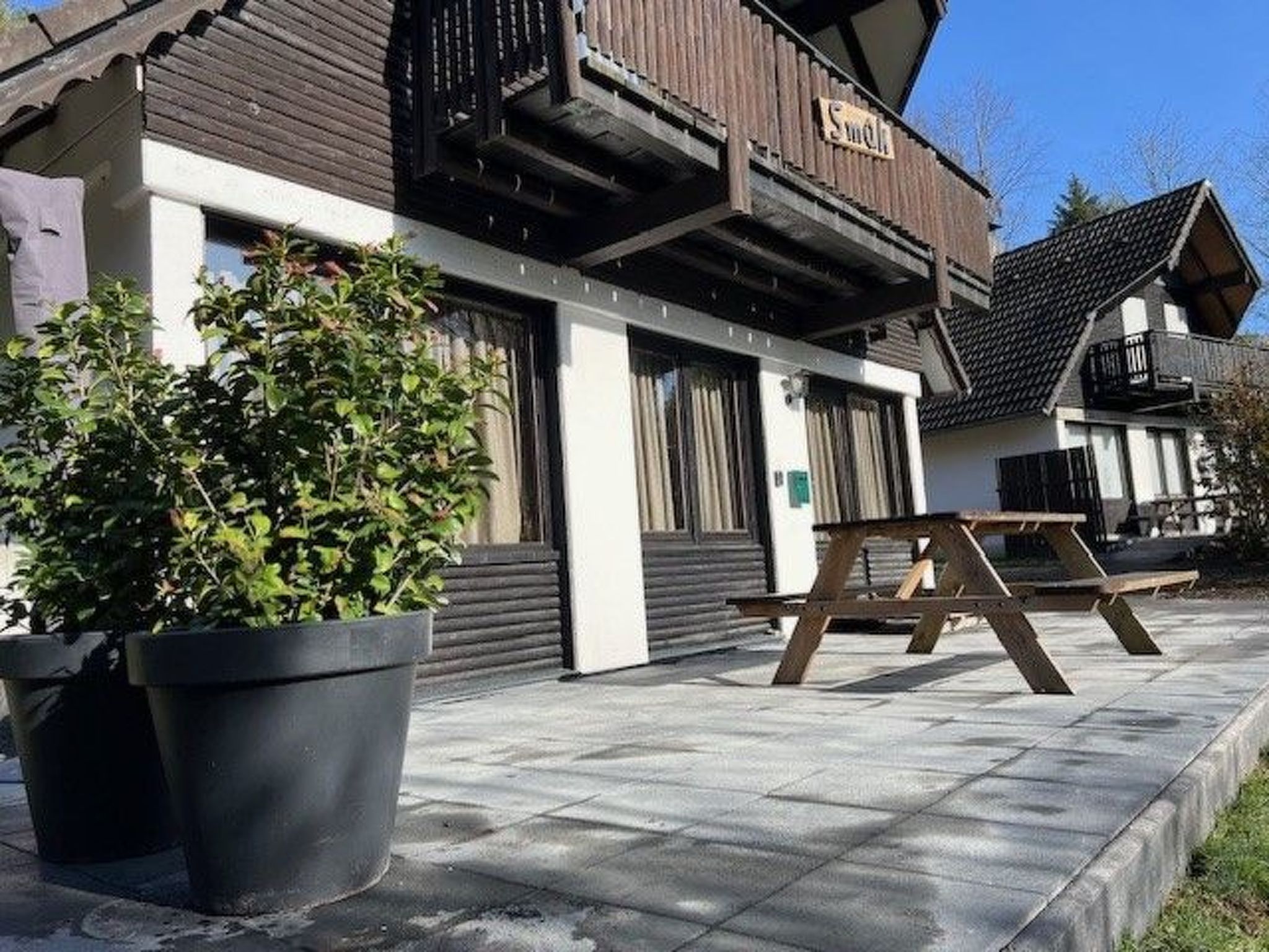 mit Garten, Grill und Terrasse