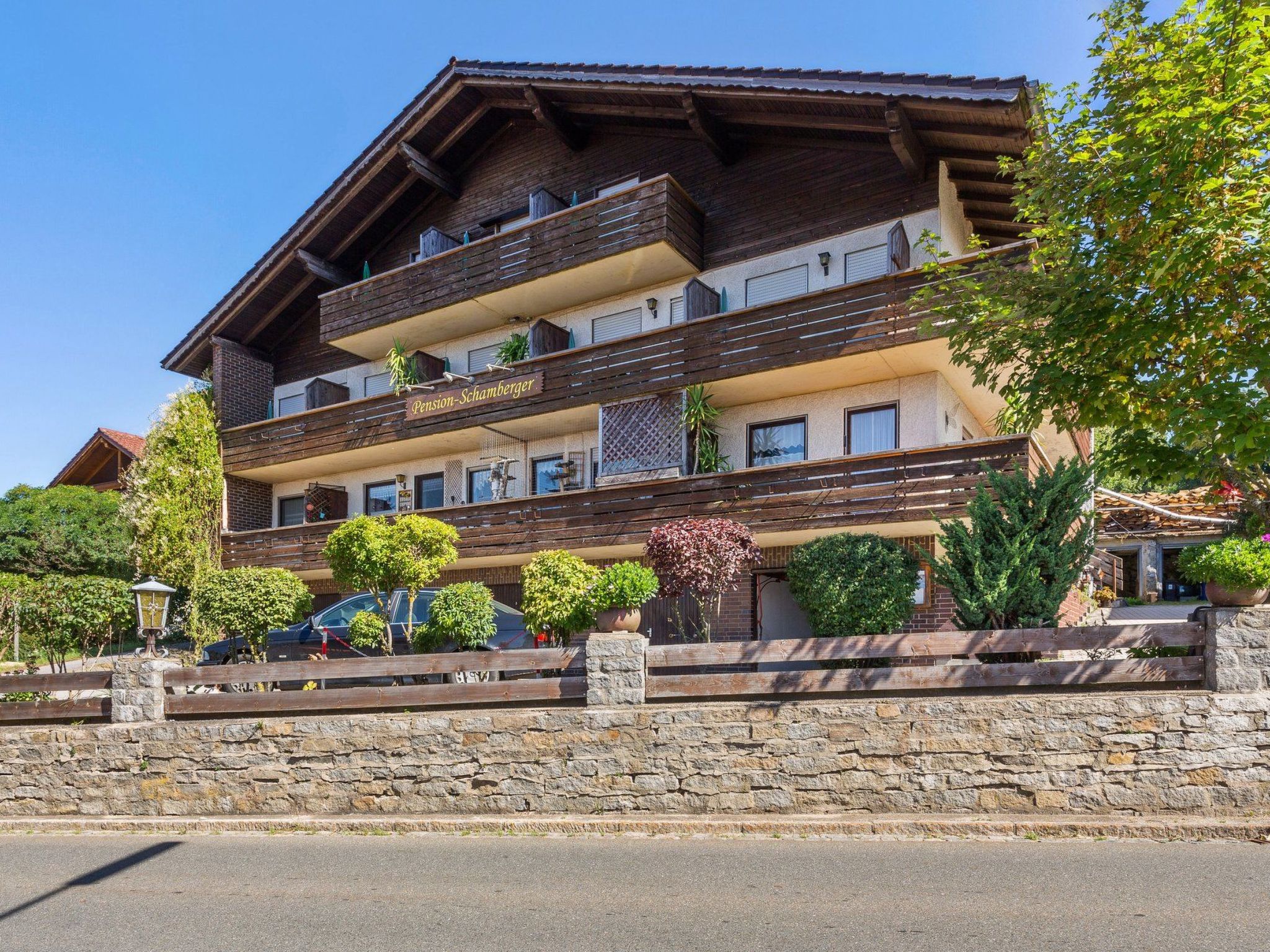 Geräumiges Ferienhaus mit Garten in Rittsteig - Outside