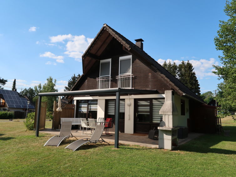 Vakantiehuis met sauna in Frielendorf vlakbij het strand in Frielendorf
