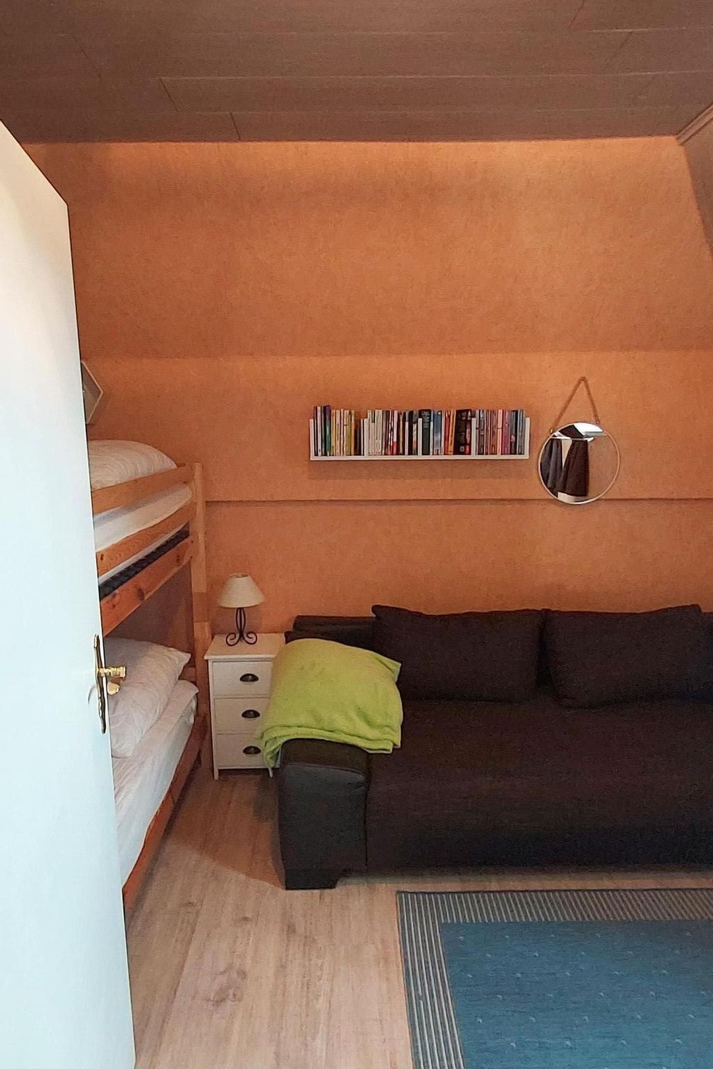 Charmantes Ferienhaus mit Blick auf den Silbersee-Image-tags.info