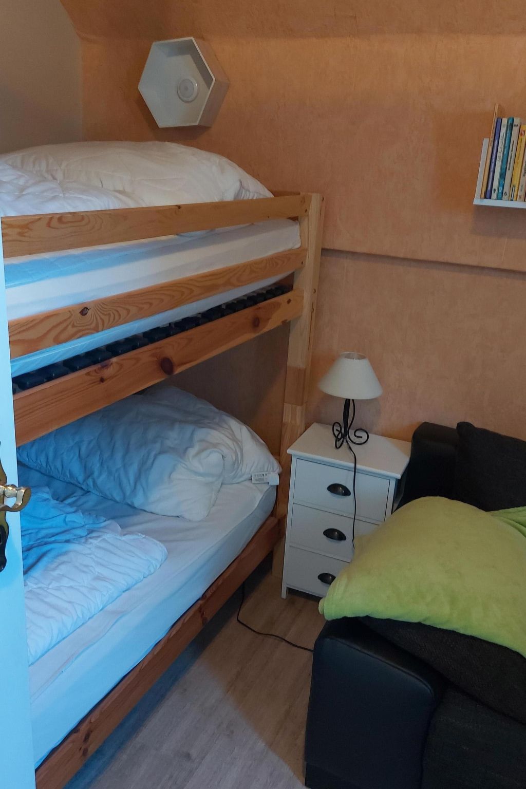 Charmantes Ferienhaus mit Blick auf den Silbersee-Image-tags.info