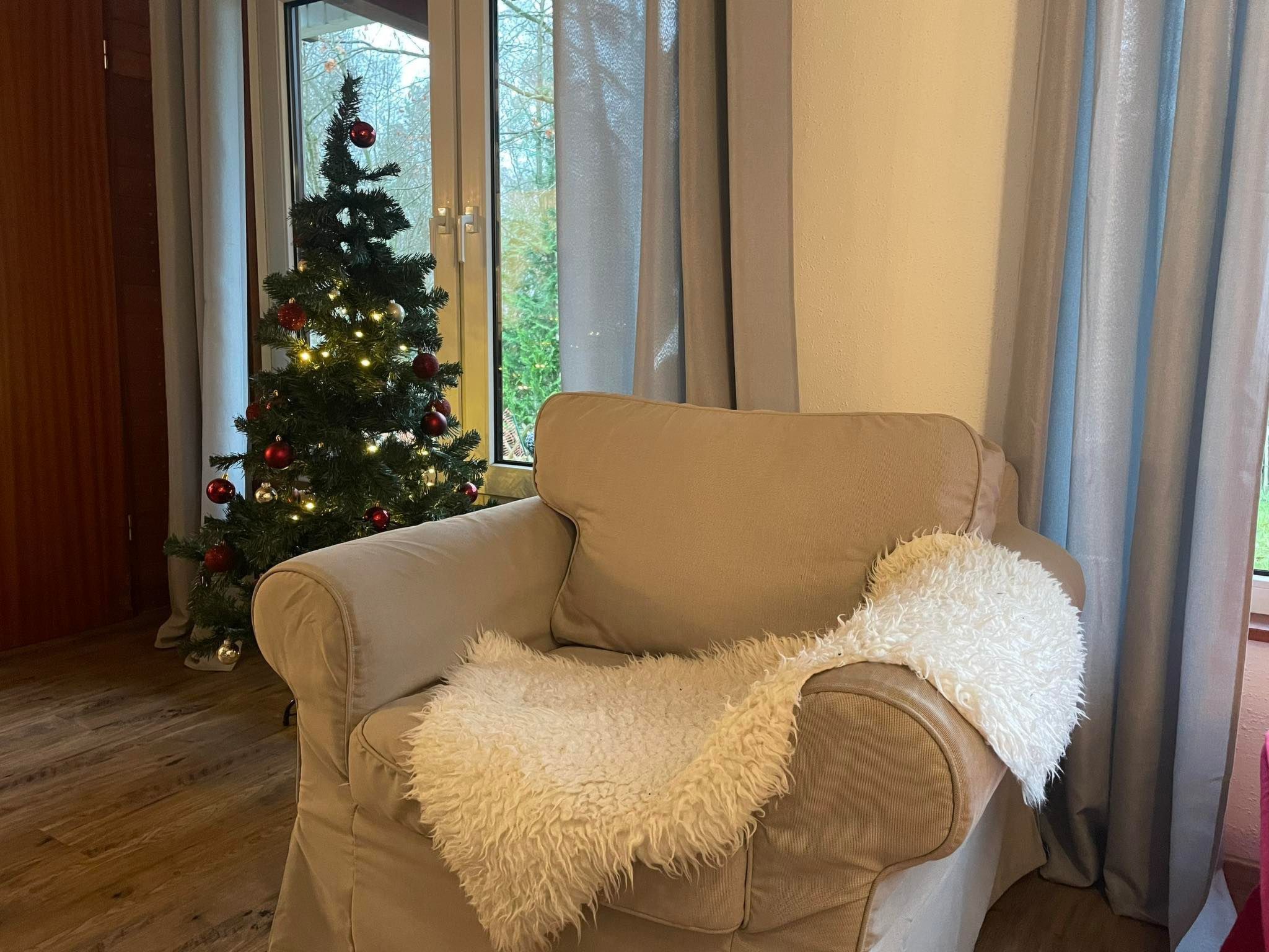 Idyllisches Ferienhaus mit Balkon und Garten-Binnen