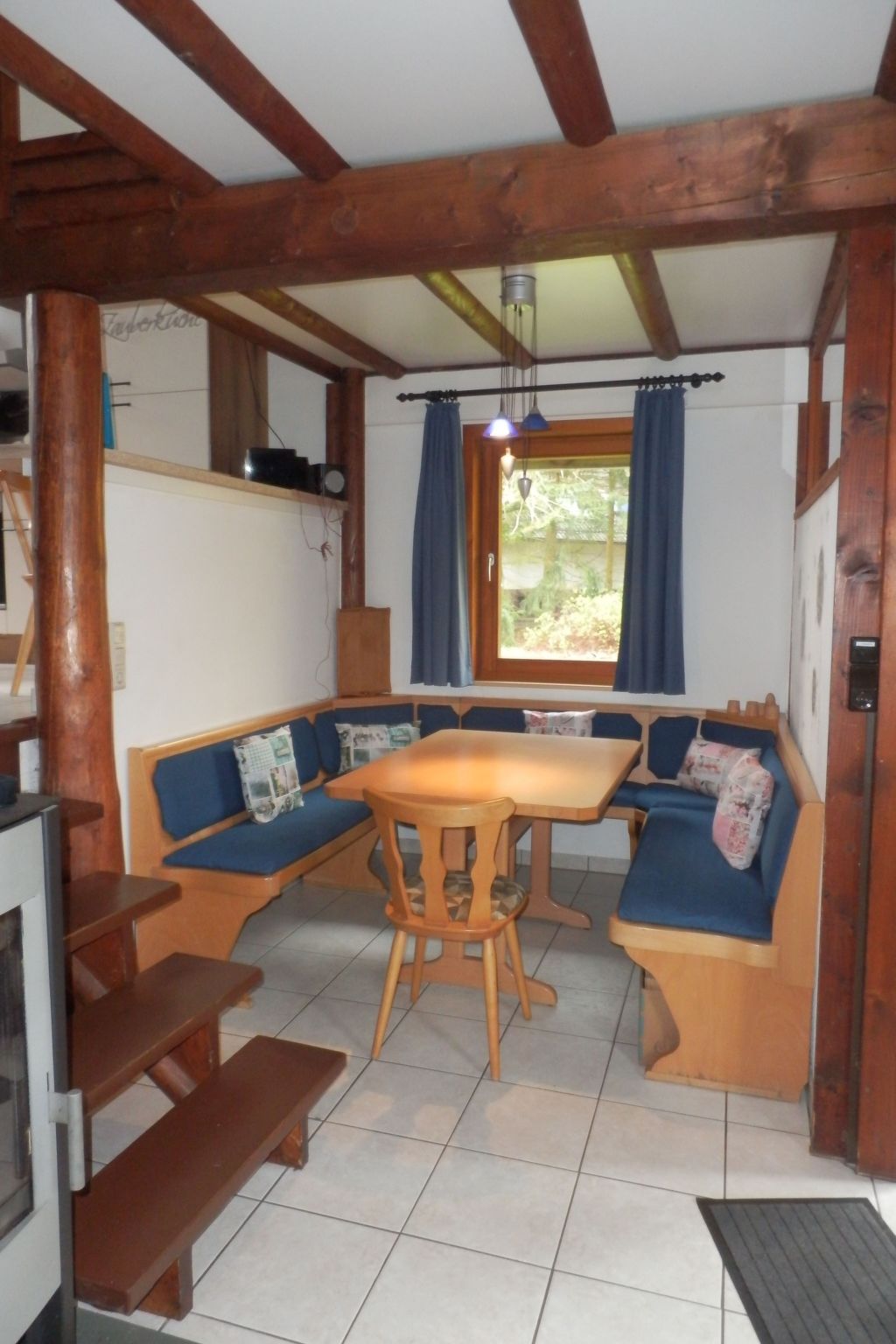 Mit Grill, Terrasse und Garten-Binnen