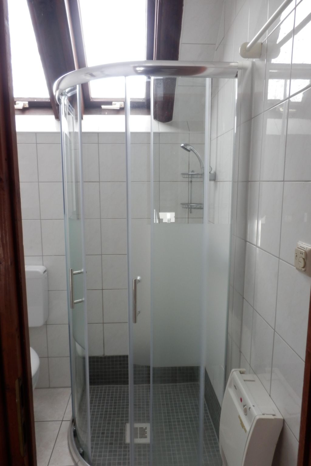 Mit Grill, Terrasse und Garten-Binnen