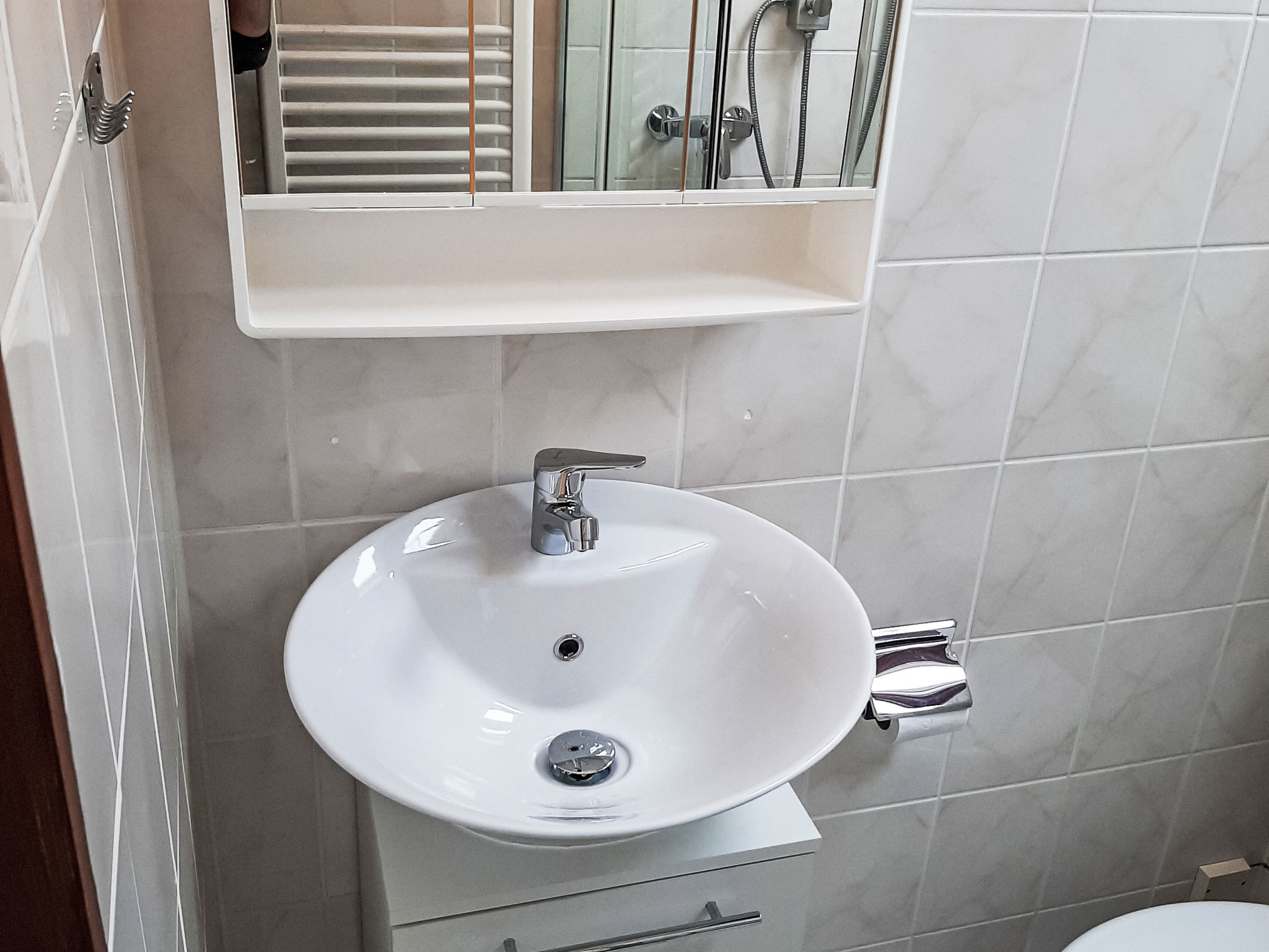 Maison mit Hot Tub – Salle de bains, photo 16 sur 47