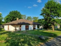 Aurora Lodge