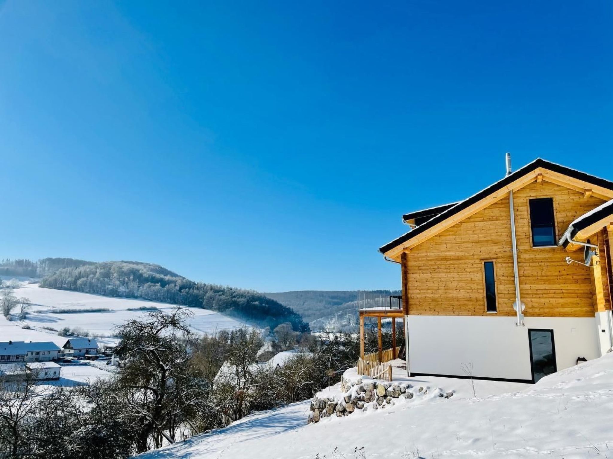 In Nieder-Werbe mit Großer Terrasse-Image-tags.info