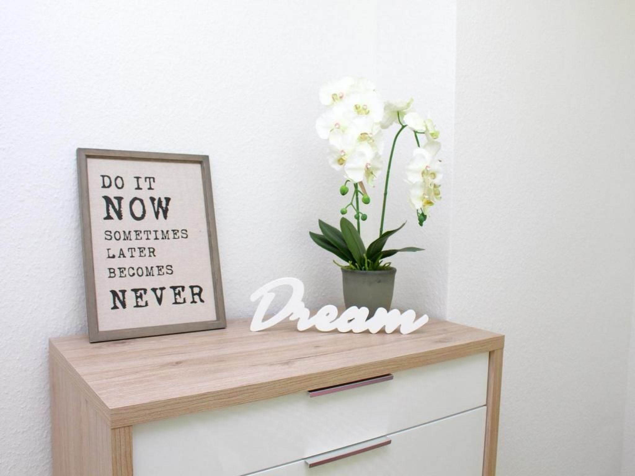 Larum-Image-tags.info