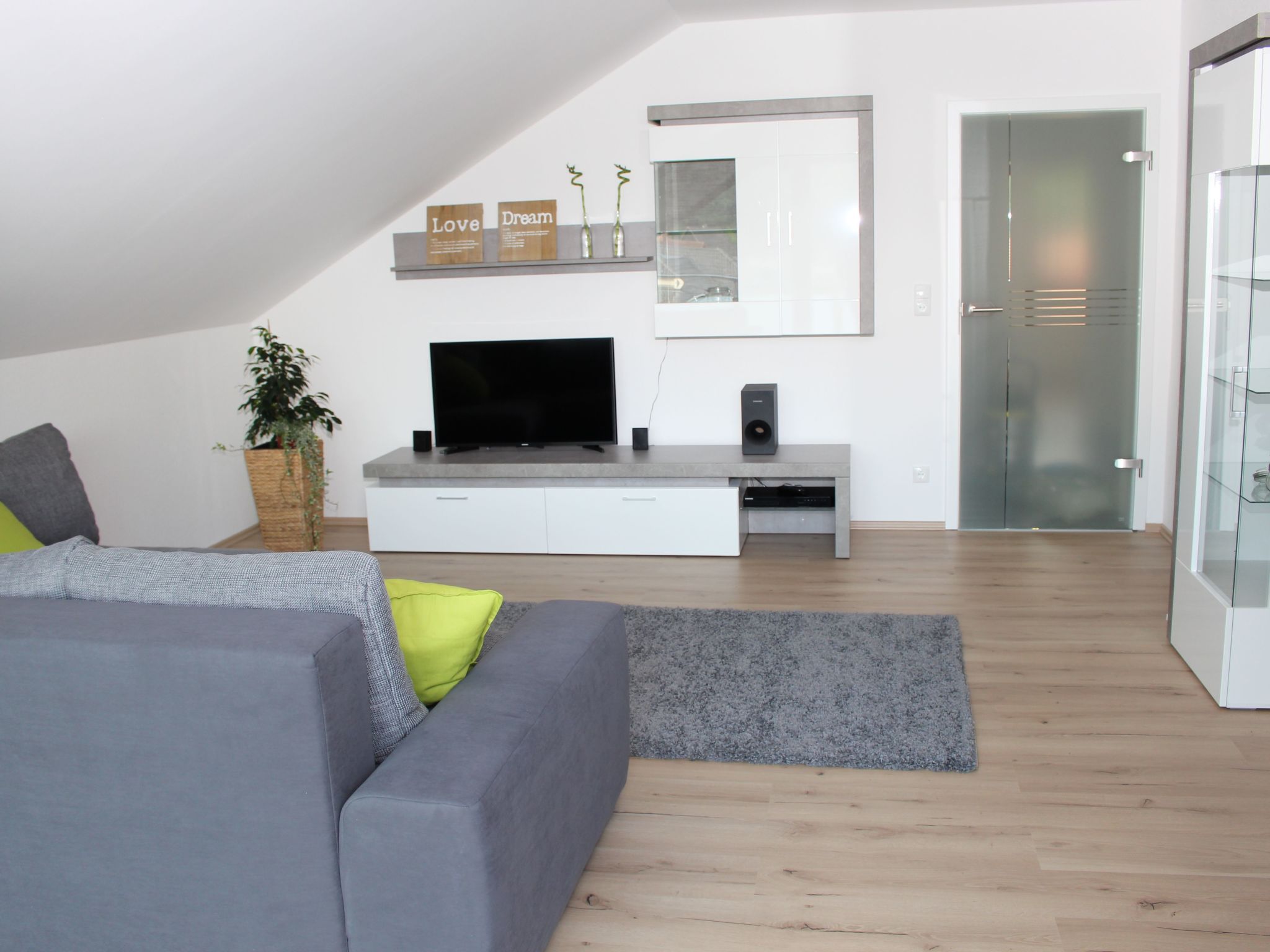 Nettes Ferienhaus in Hemfurth-Edersee mit Großer Terrasse