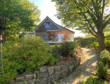 Vrijstaand vakantiehuis met sauna en tuin, 100 meter van de Edersee - thumbnail 1
