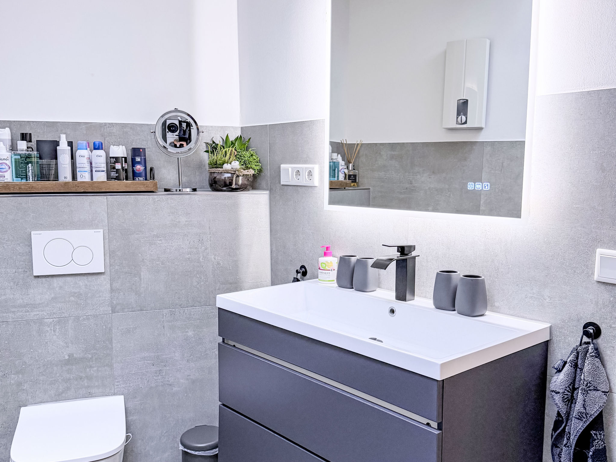 Appartement Exklusives Loft im Herzen von Düsseldorf – Salle de bains, photo 31 sur 75