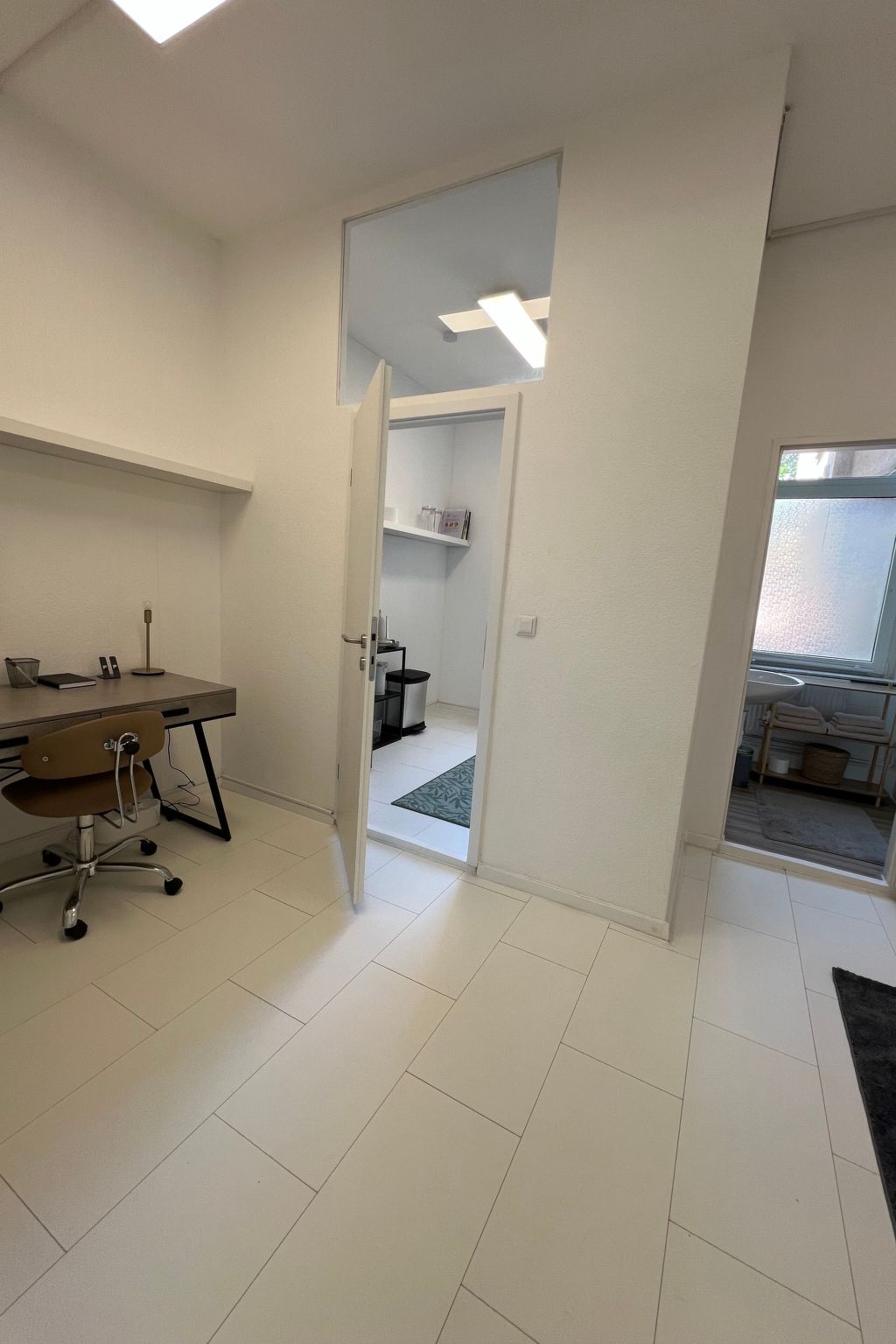 Clean Apt. Studio-Binnen