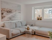 Modern appartement met XXL bank & werkplek in hartje Neuss - thumbnail 1