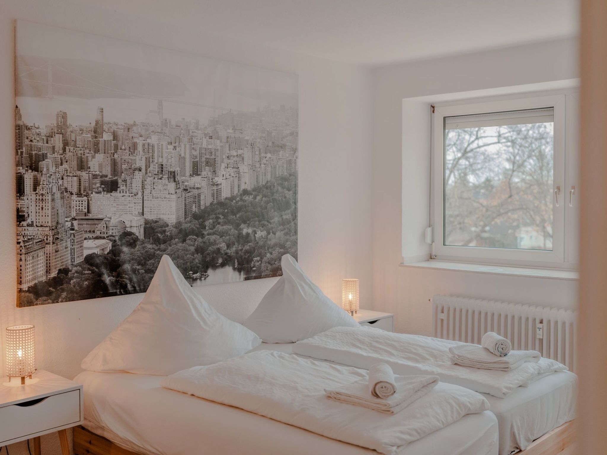 Apartment mit Küche, Arbeitsplatz und xxl Sofa