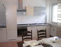 Licht appartement in Mülheim met 2 slaapkamers, vlakbij het centrum - thumbnail 2