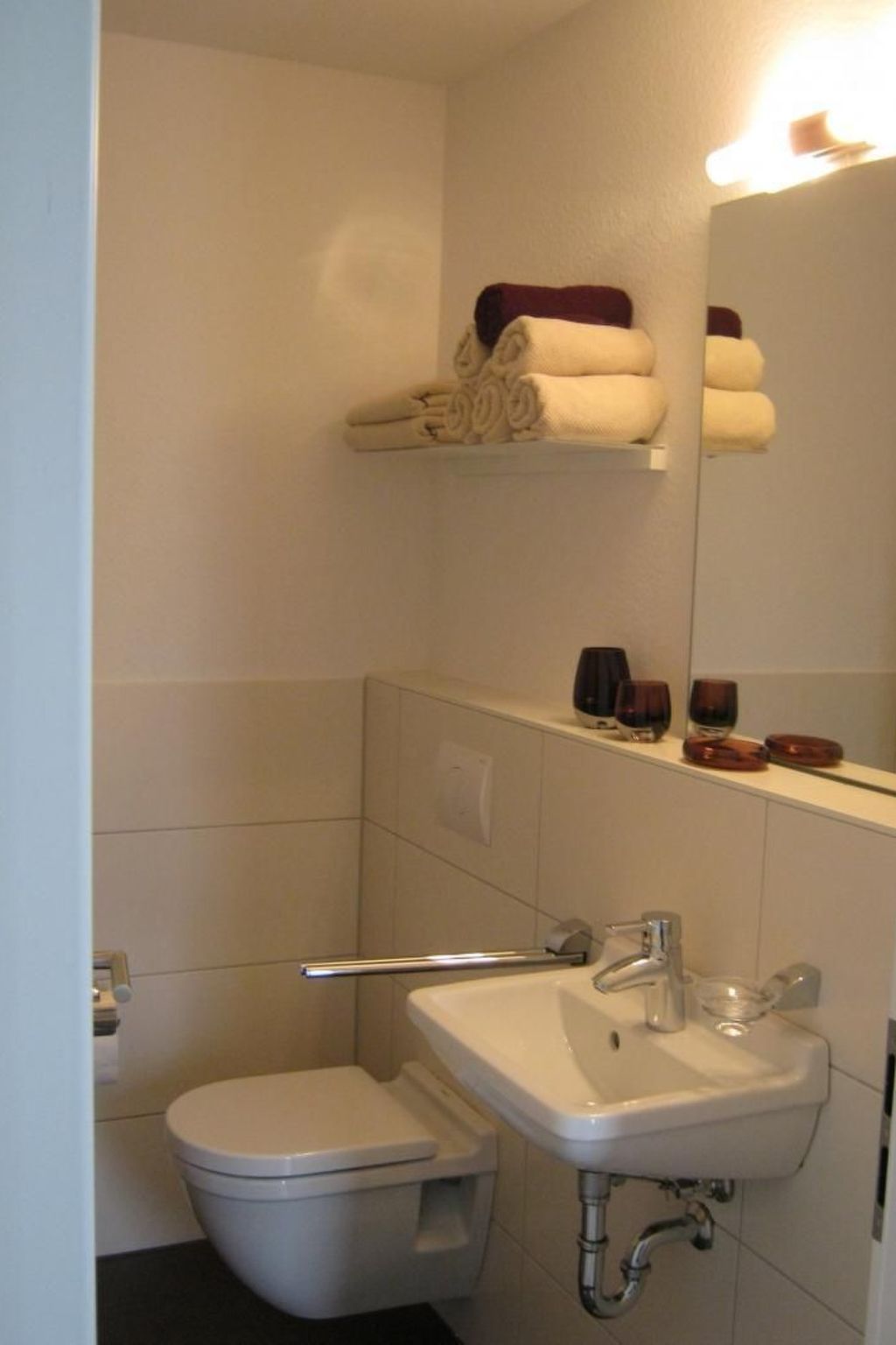 Wohnung im Erdgeschoss mit Terrasse und Stellplatz