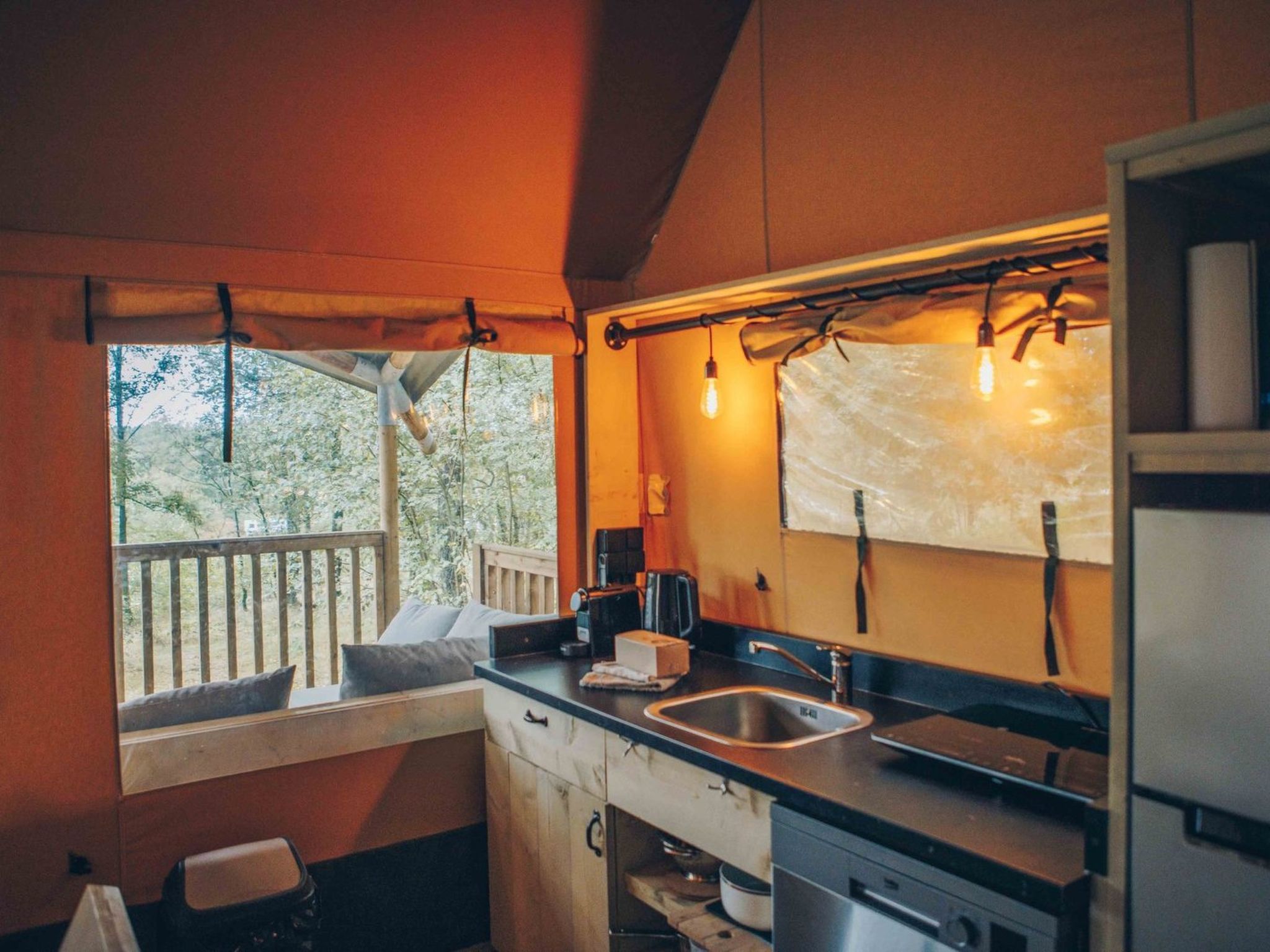 Wilsumer Berge Resort - Glampingtent 7p - Buiten