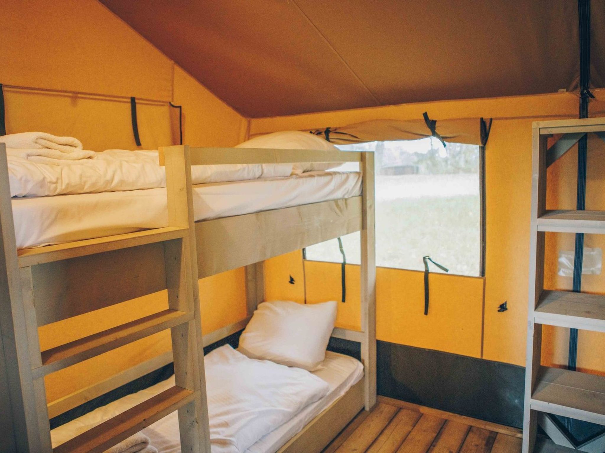 Wilsumer Berge Resort - Glampingtent 7p - Buiten