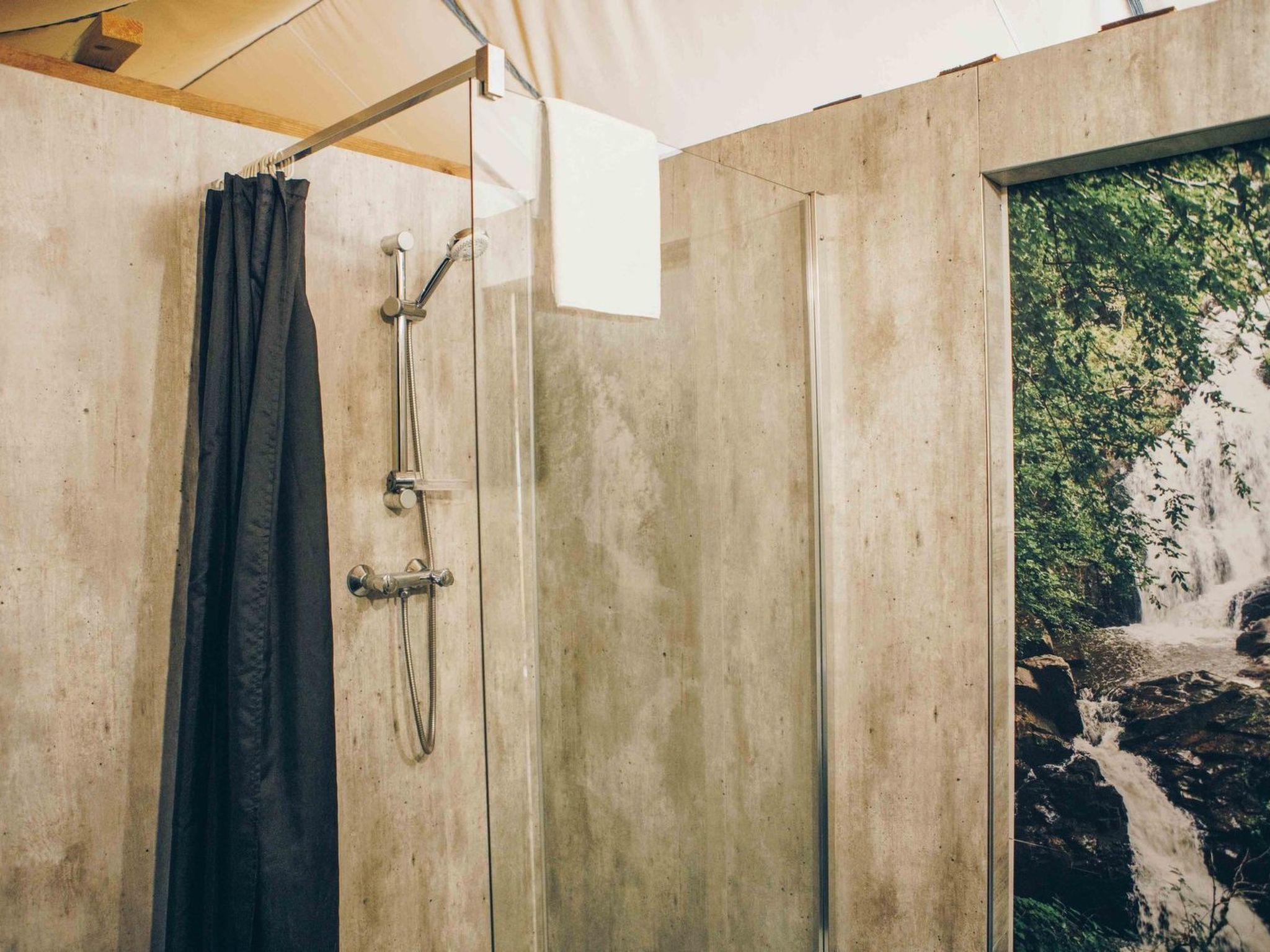Wilsumer Berge Resort - Glampingtent 5p - Buiten