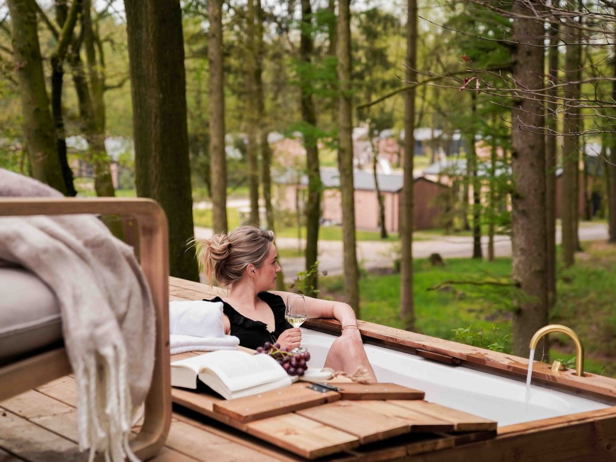 Wilsumer Berge Resort - Koya Tiny Cabin Buitenbad - Draußen