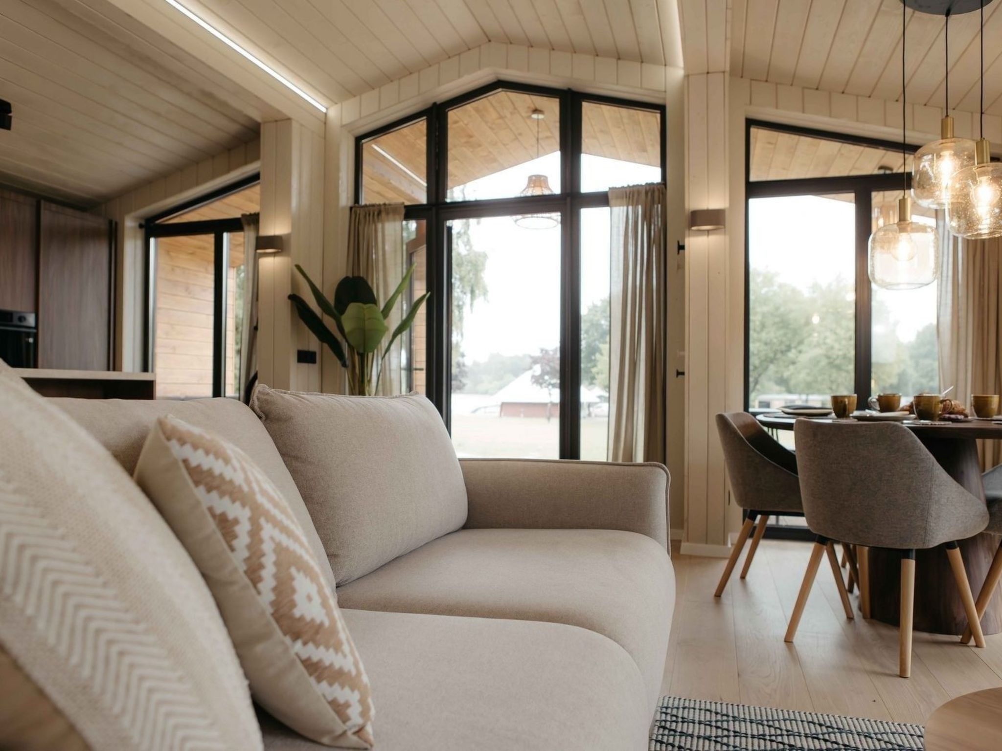 Wilsumer Berge Resort - Beach Side Scandi hottub - Drinnen