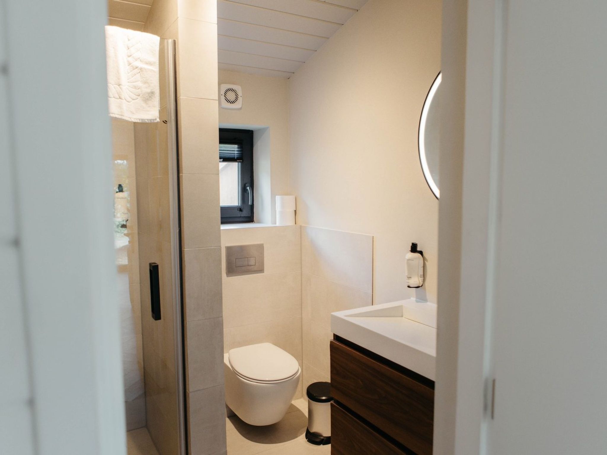 Wilsumer Berge Resort - Lake House Scandi hottub - Draußen