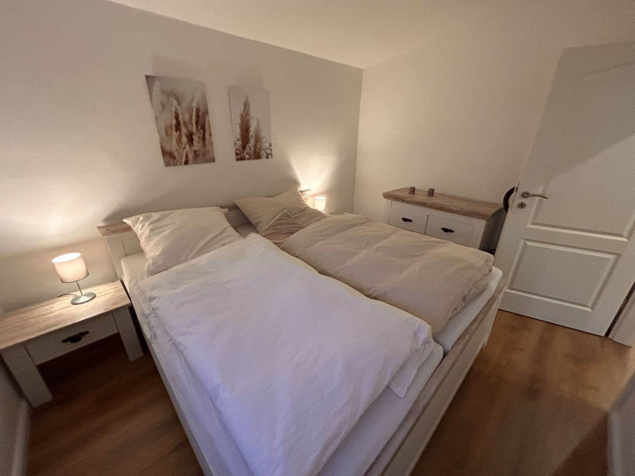 Renoviertes Haus in Husen mit Terrasse und Sauna-Drinnen