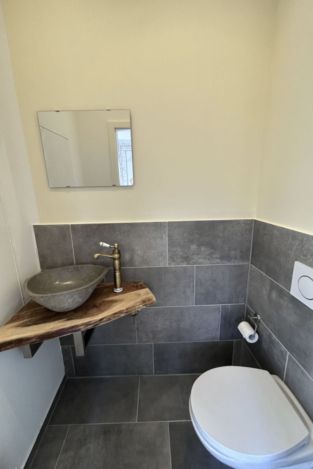 Renoviertes Haus in Husen mit Terrasse und Sauna-Drinnen