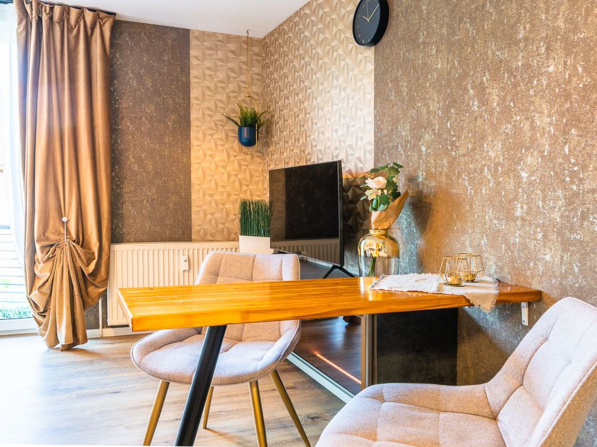 Golden Nugget-Image-tags.info