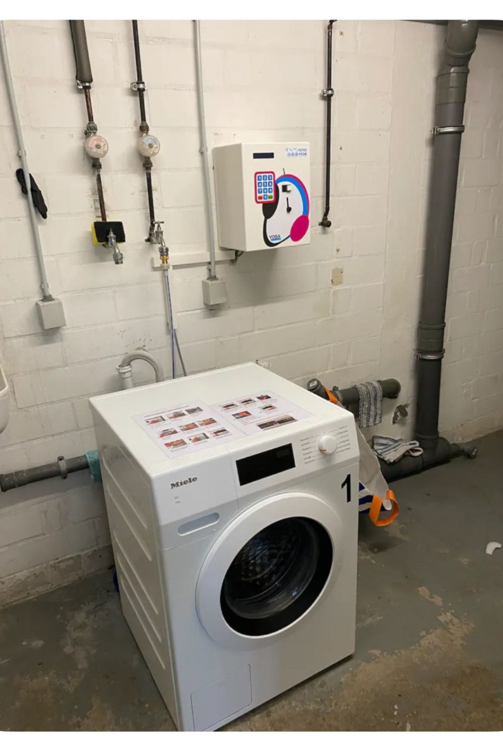 Black Mirror-Image-tags.info