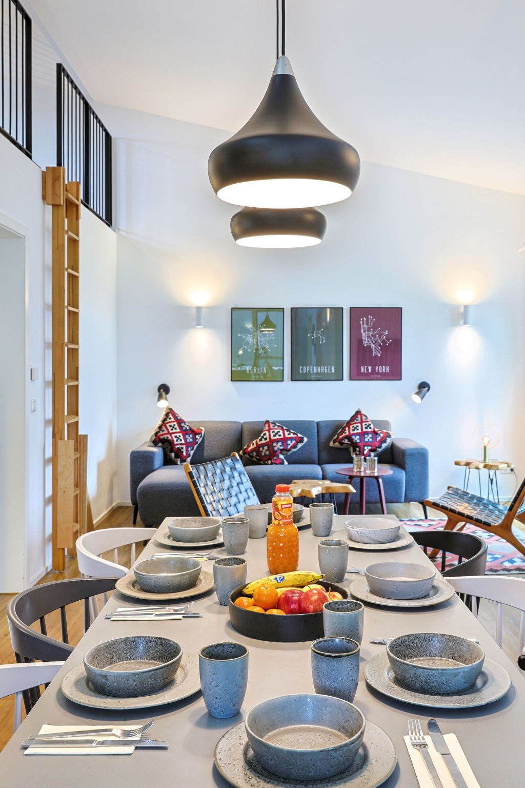 Familiennest-Drinnen