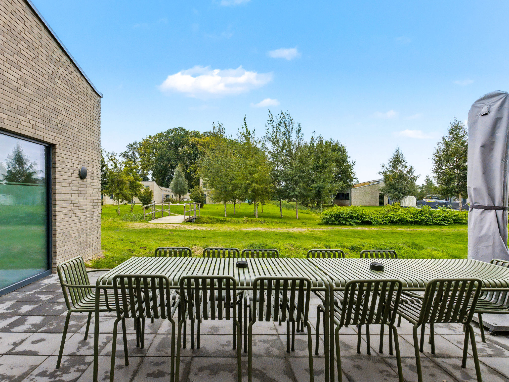 Seeufer Lodge-Draußen