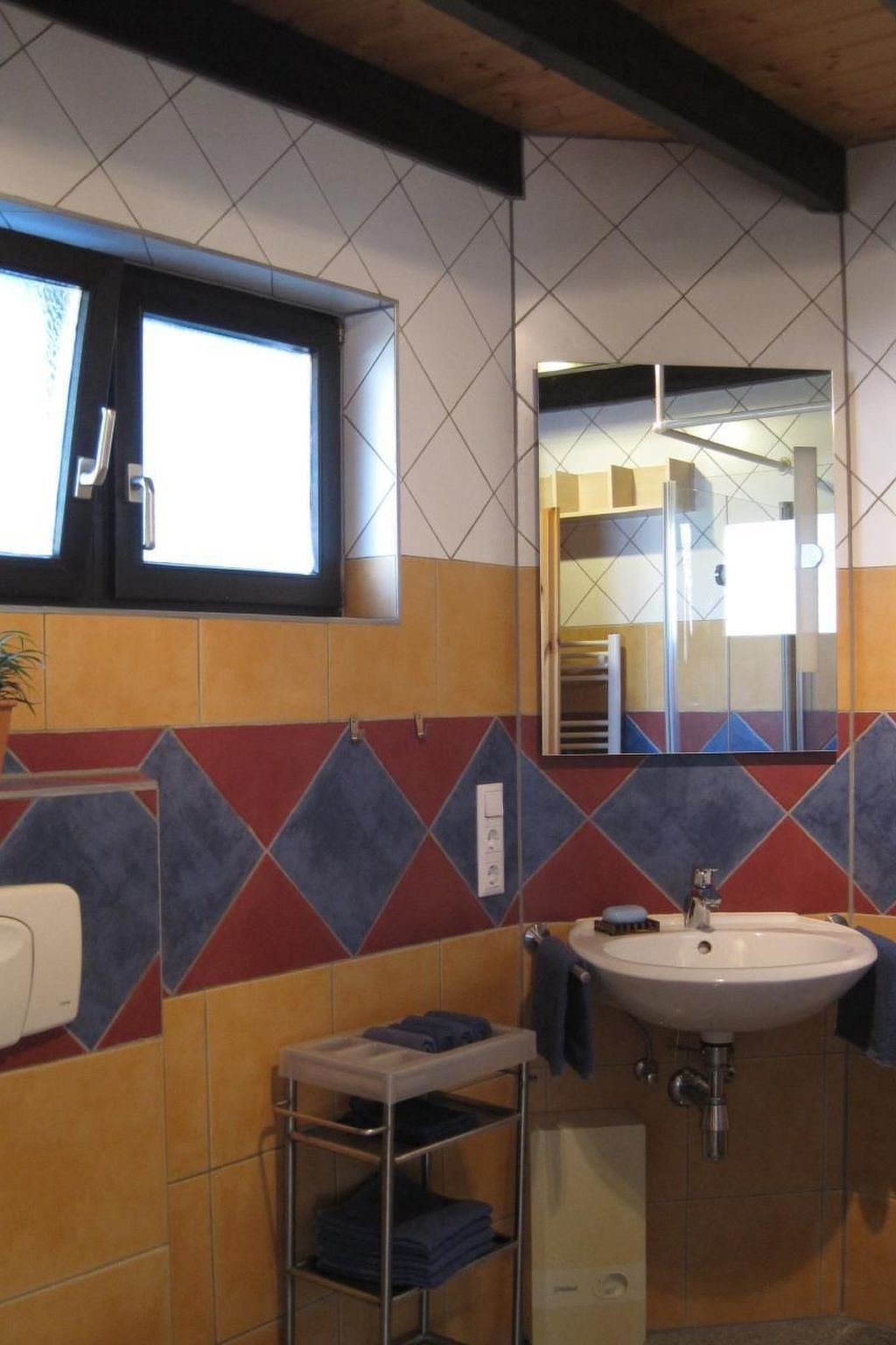 Kleines Ferienhaus in Hermülheim mit Garten