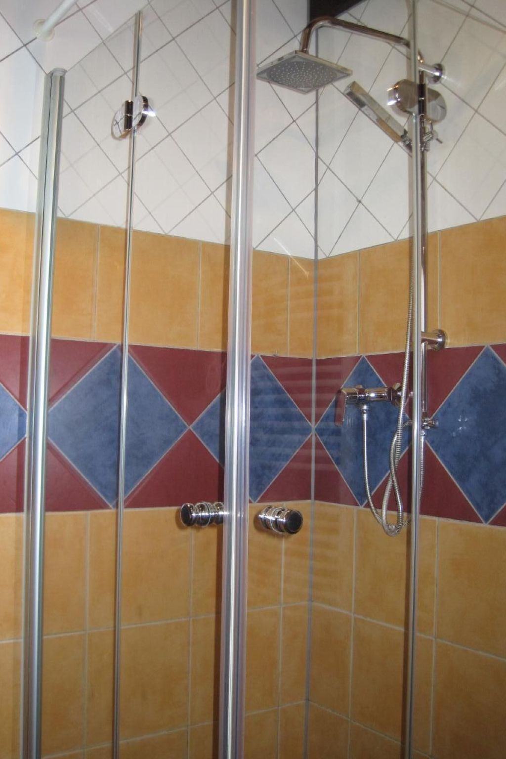 Kleines Ferienhaus in Hermülheim mit Garten