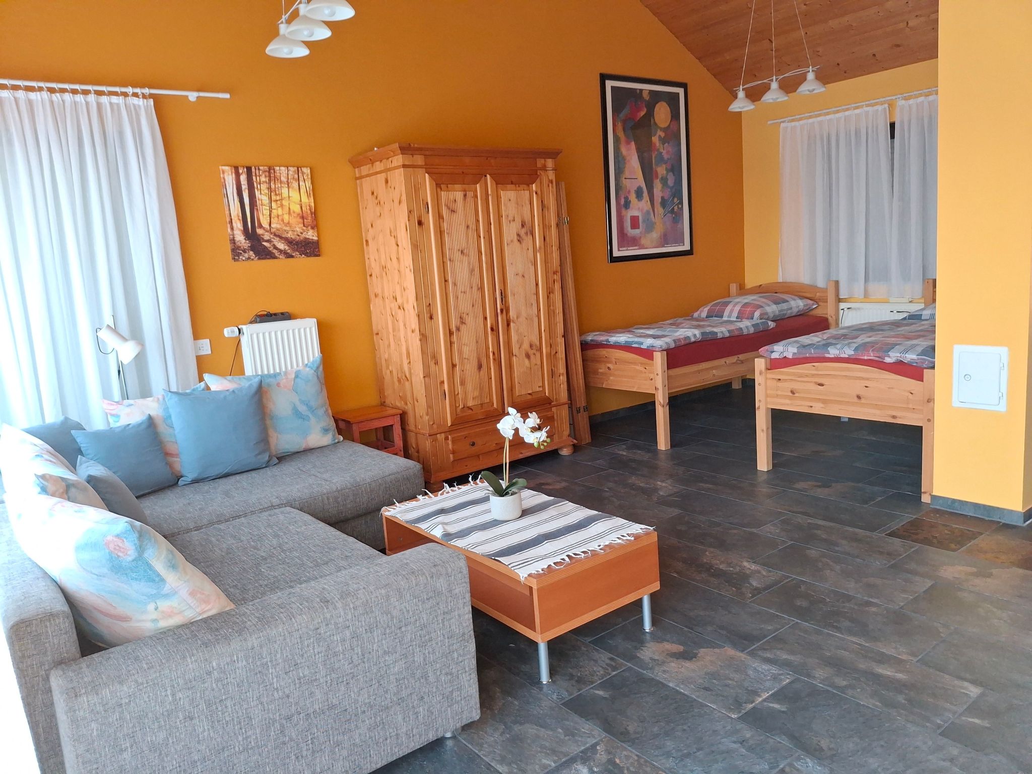 Kleines Ferienhaus in Hermülheim mit Garten-Image-tags.info